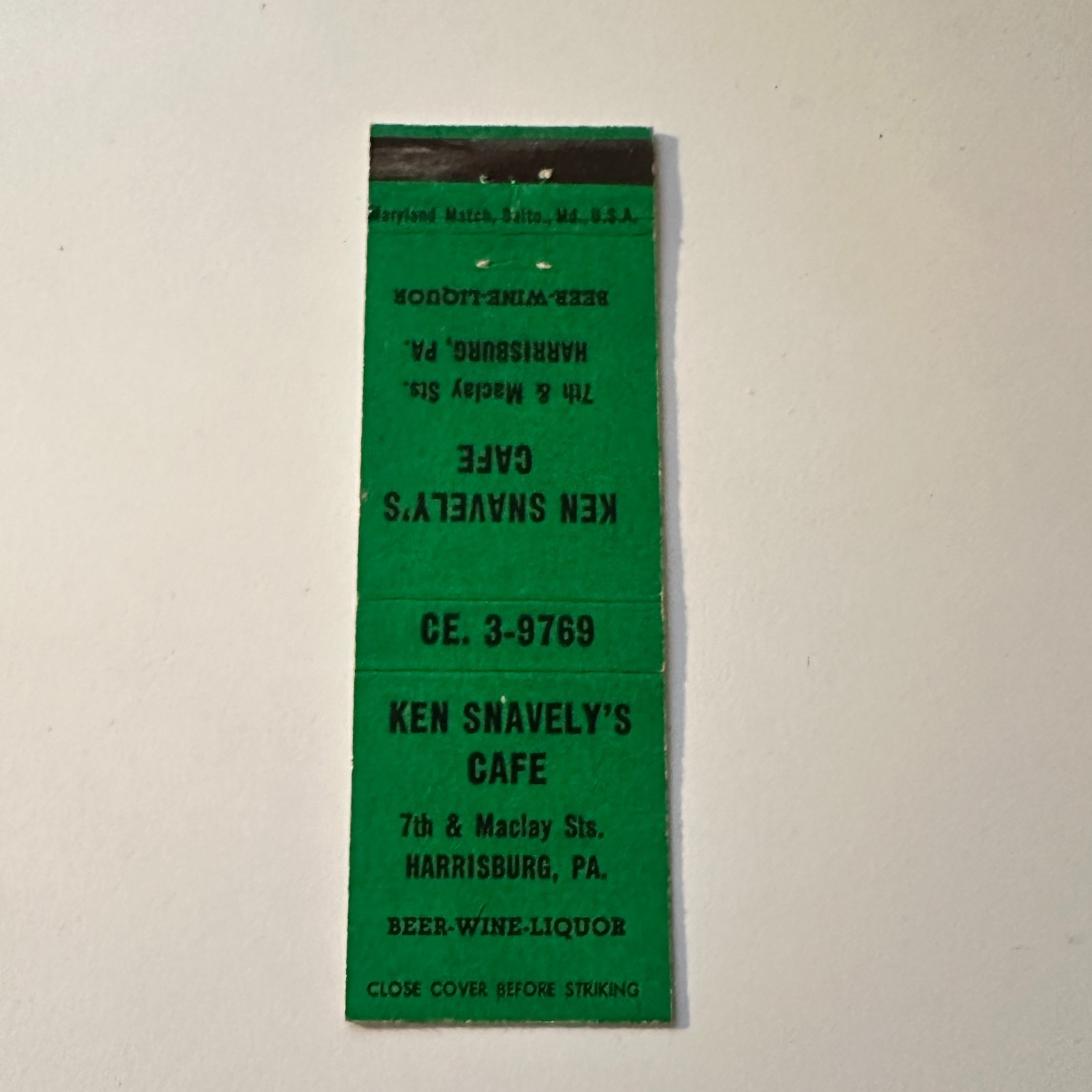 Ken Snavely\'s Cafe Harrisburg PA Vintage Matchbook Cover 5MB128-3