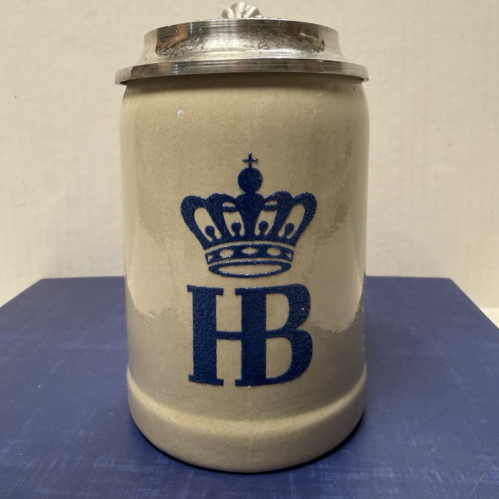 VTG Hofbauhaus Munchen HB Lidded Beer Stein Mug Germany Blue Logo Stoneware .25L VTG Hofbauhaus Munchen HB Lidded Beer Stein Mug Germany Blue Logo Stoneware .25L