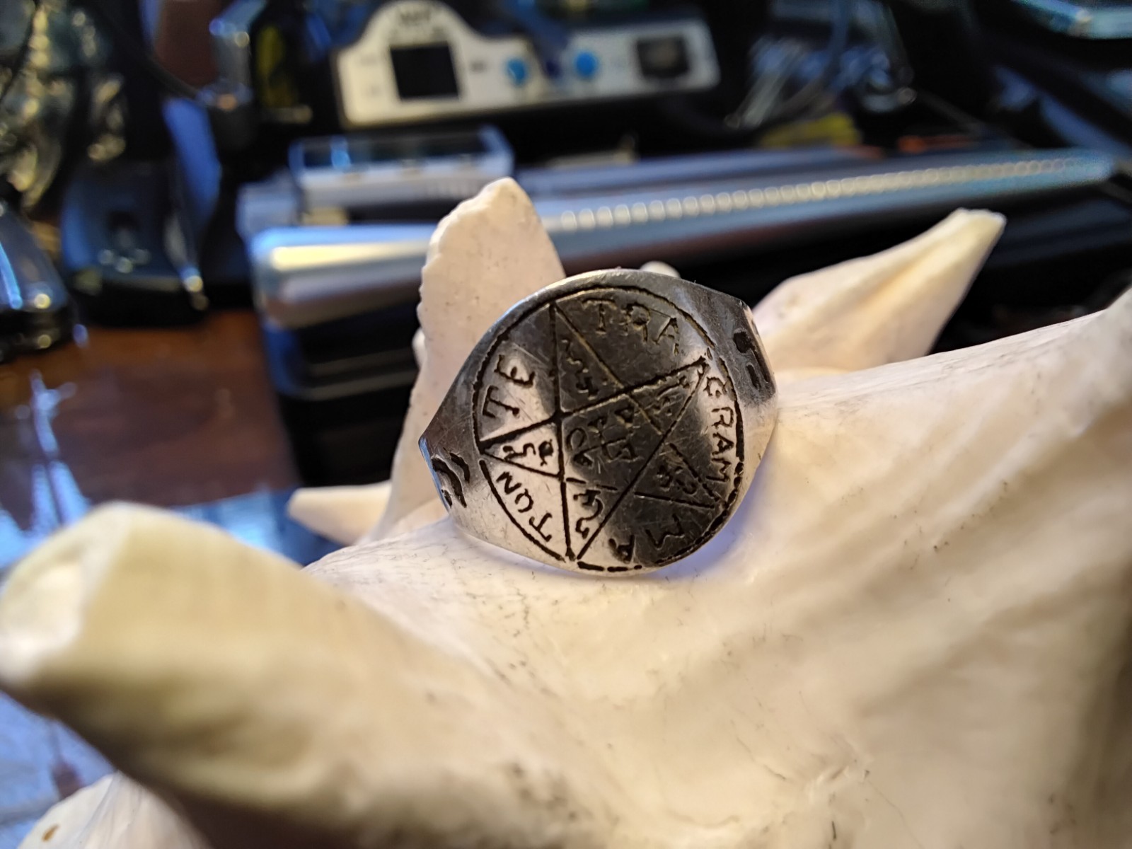 ~ Vintage Sterling Silver Wicca Tetragràmoton Pentagram Signet Ring ~ 12.5 