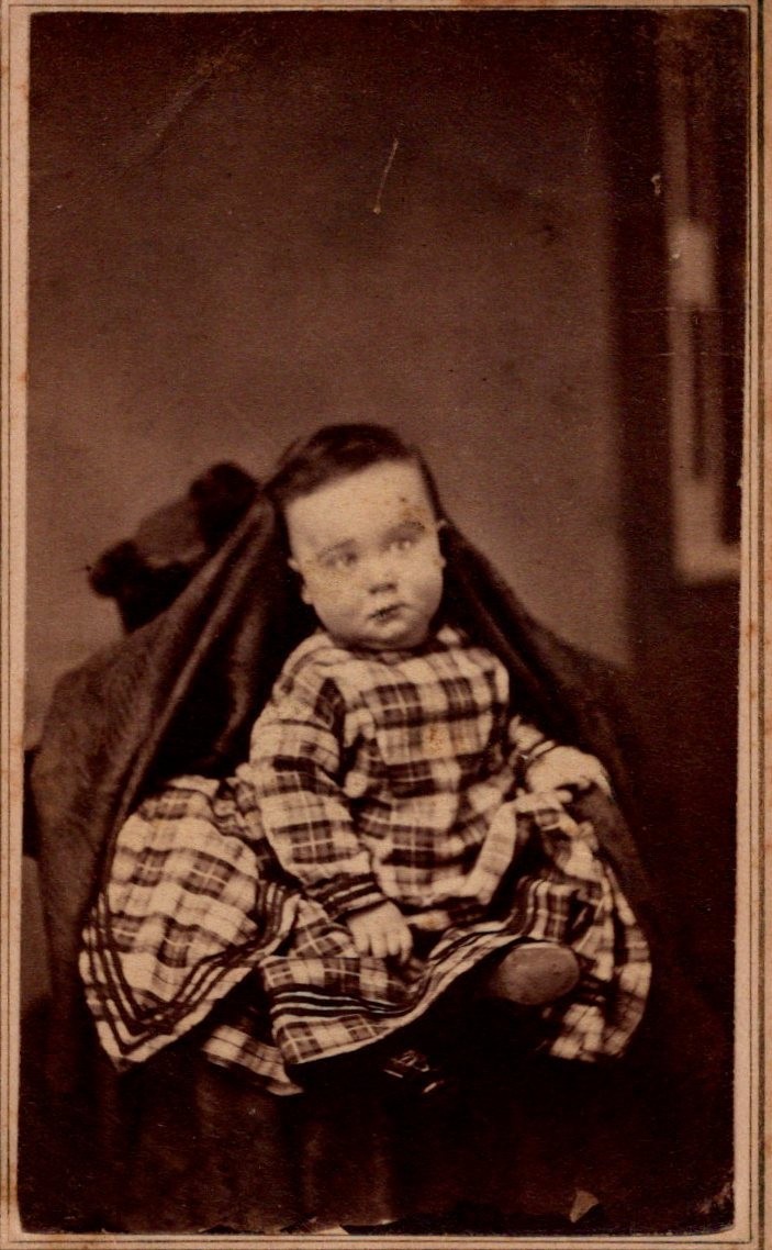 PH3187 OH Ohio Cincinnati Hidden Mother Unusual Weird Civil War Era CDV Photo