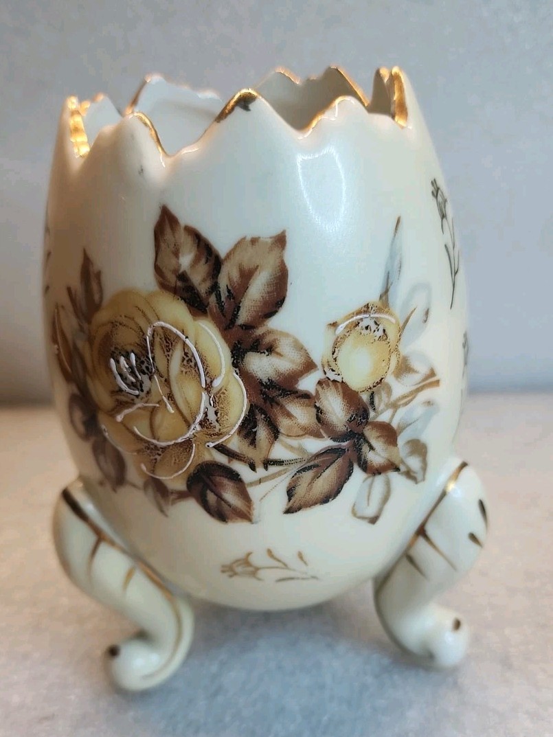 VTG Napco Ceramic 3 Footed Egg Vase W/Yellow Roses & Gold Trim W/Orig Stamp 6\ VTG Napco Ceramic 3 Footed Egg Vase W/Yellow Roses & Gold Trim W/Orig Stamp 6\