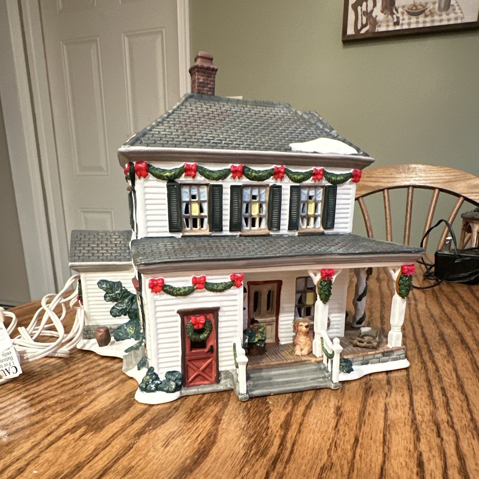 Limited Edition 2004 O’Well Large Christmas Light Up House Display Works perfect