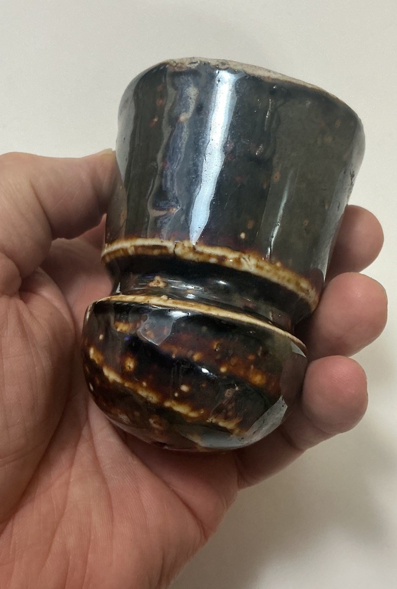RARE SMALL PONY MOTTLED IRIDESCENT GLAZED INSULATOR CERAMIC ANTIQUE BEAUTIFUL