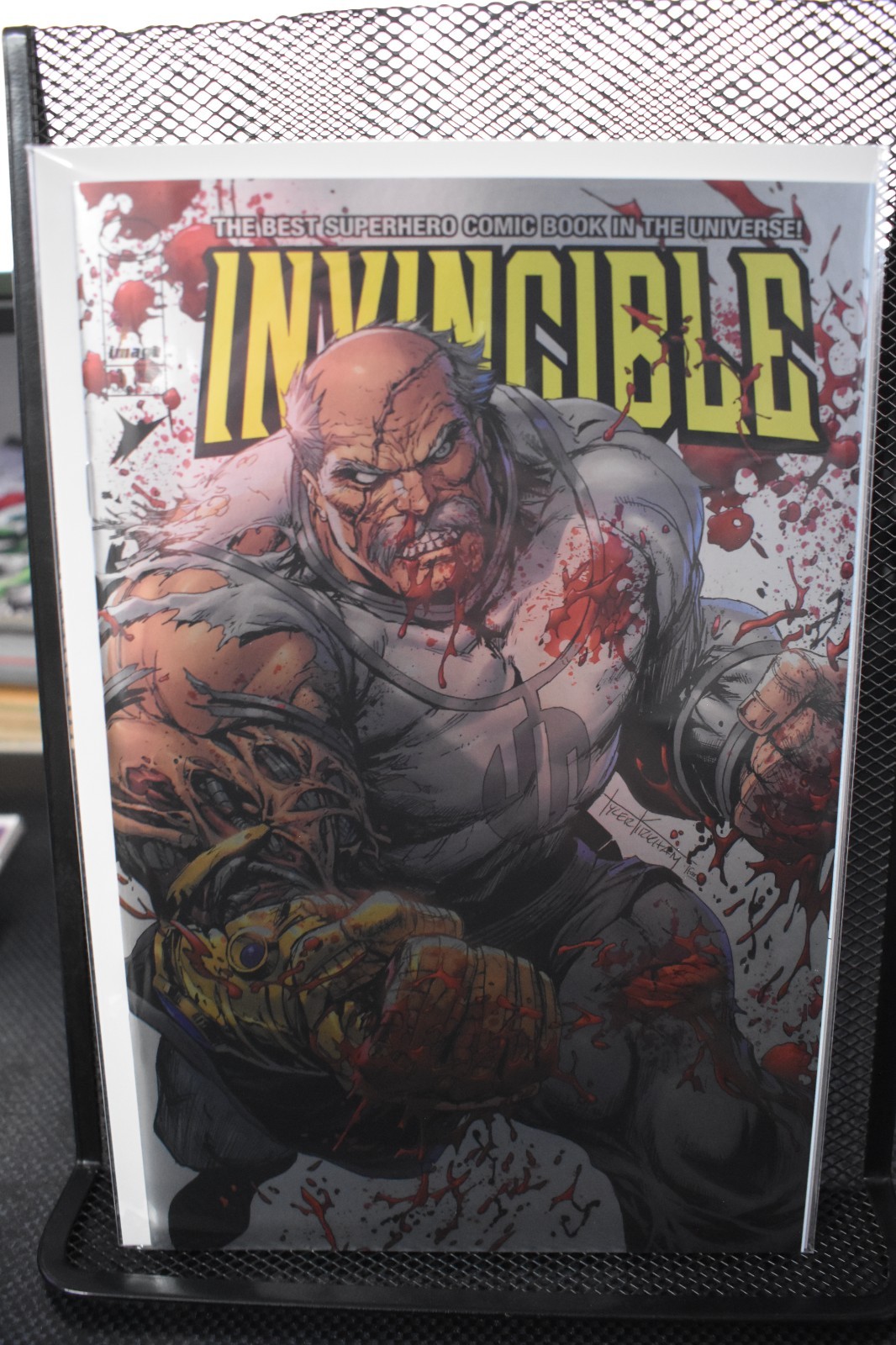 Invincible #1 Tyler Kirkham Battle Damage Conquest Trade Variant Image 2026 9.6