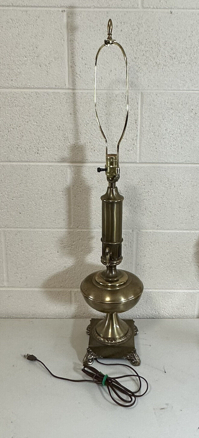 Vintage-Inspired Brass Table Lamp with Clawfoot Base
