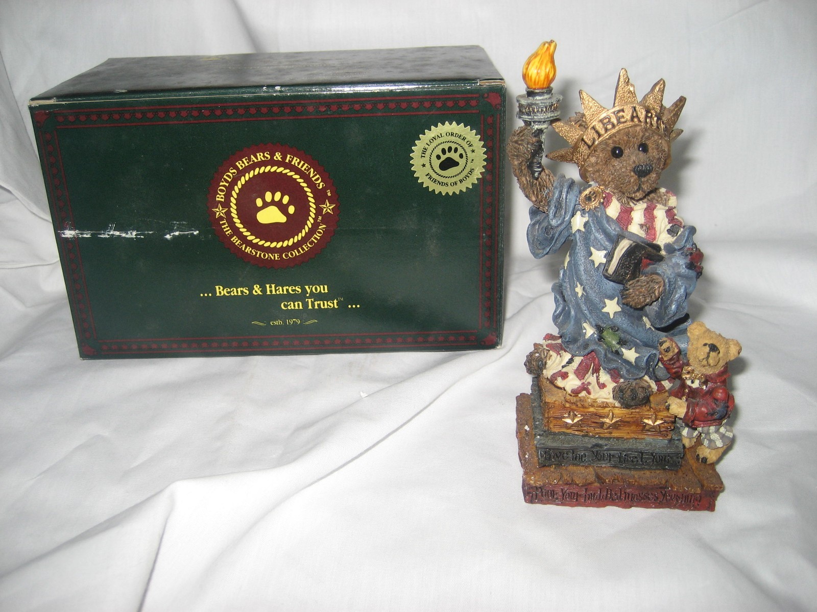 The BOYDS COLLECTION  BOYDS BEARS & FREINDS Ms LIBERTY 