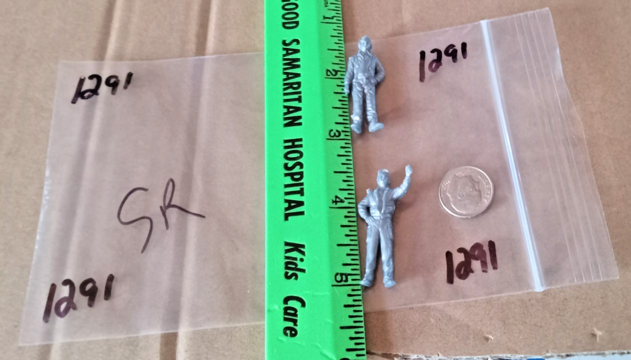 Two (2) Military Figure Scale Unknown Package #1291  @
