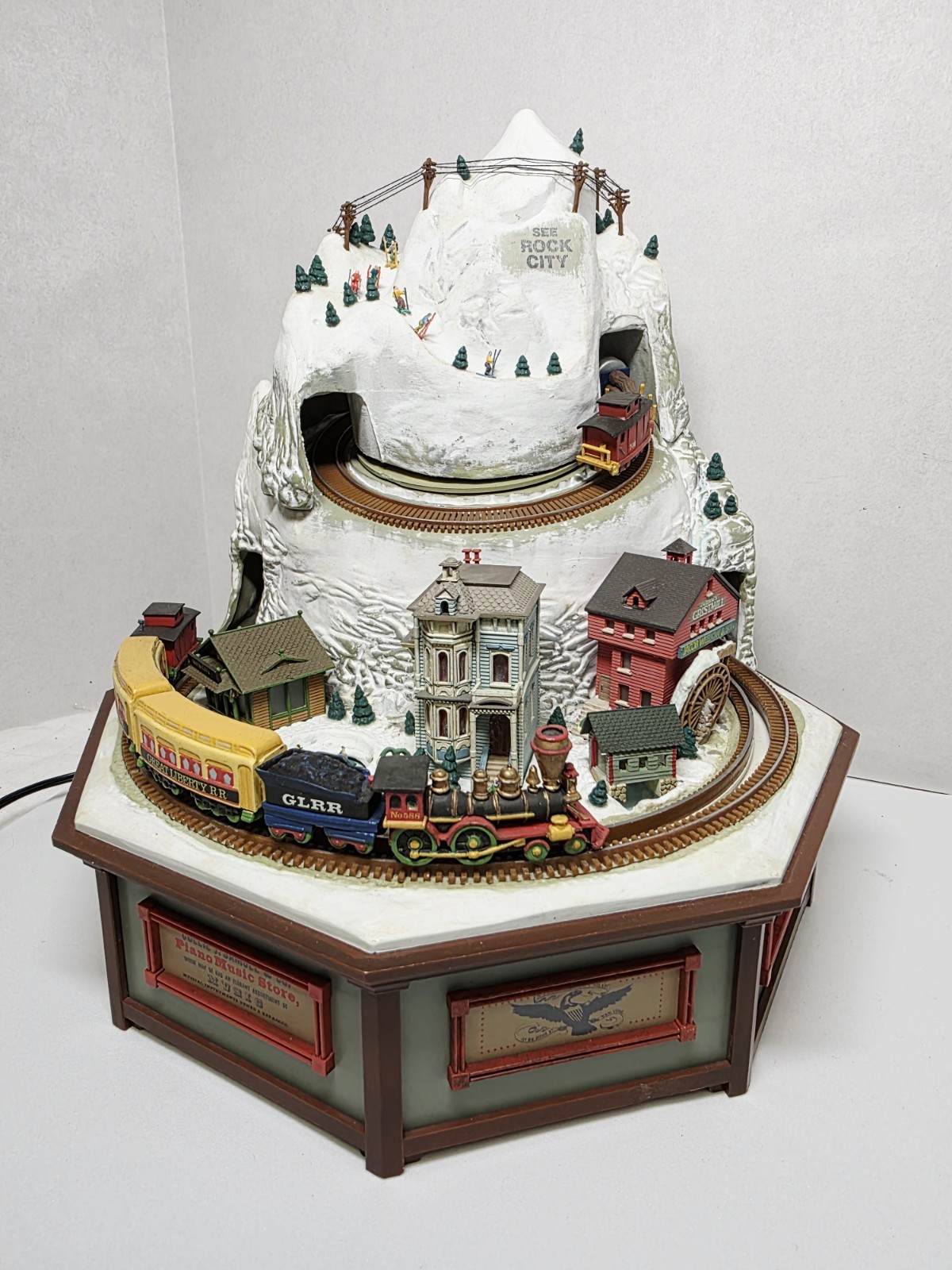 Vtg Enesco Rock City Christmas Action Town Trains \