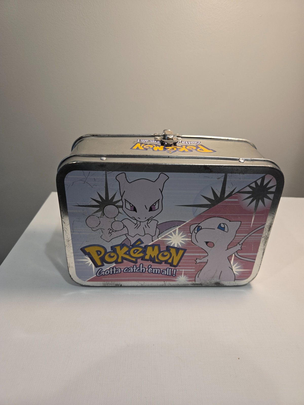 Vintage 1999 Pokemon Mew & Mewtwo Metal Carrying Case Tin Accessory Network Vintage 1999 Pokemon Mew & Mewtwo Metal Carrying Case Tin Accessory Network