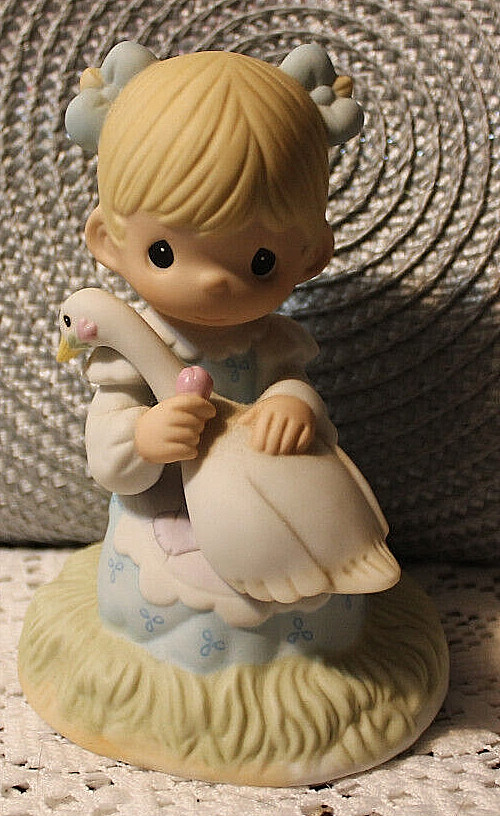 Vintage Enesco Precious Moments God Is Love 1999 Limited Edition Figurine ES213R