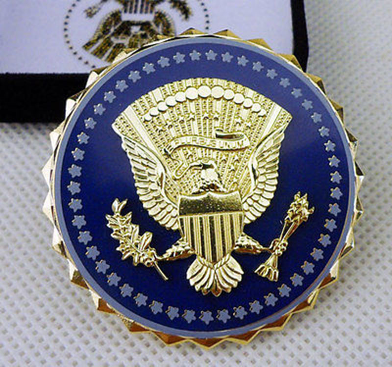 US Presidential Service Badge Pin Insignia with box -repro US Presidential Service Badge Pin Insignia with box -repro