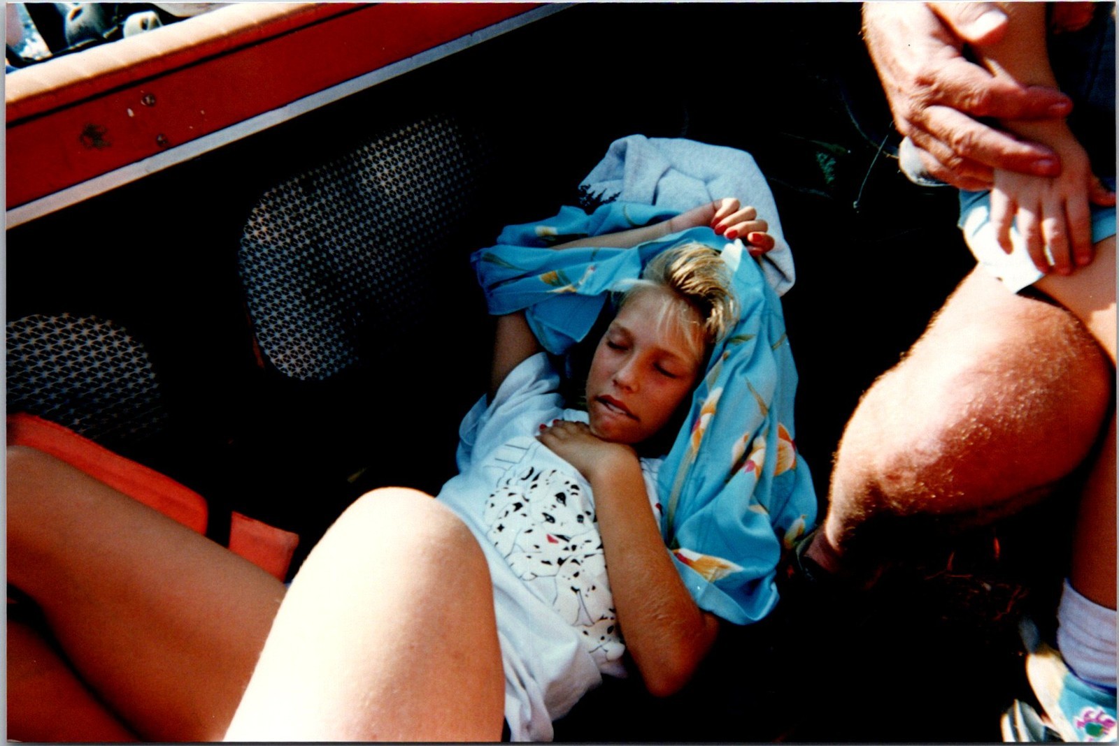 Teenage Girl Fell Asleep On Boat Ride Found Photo V2200