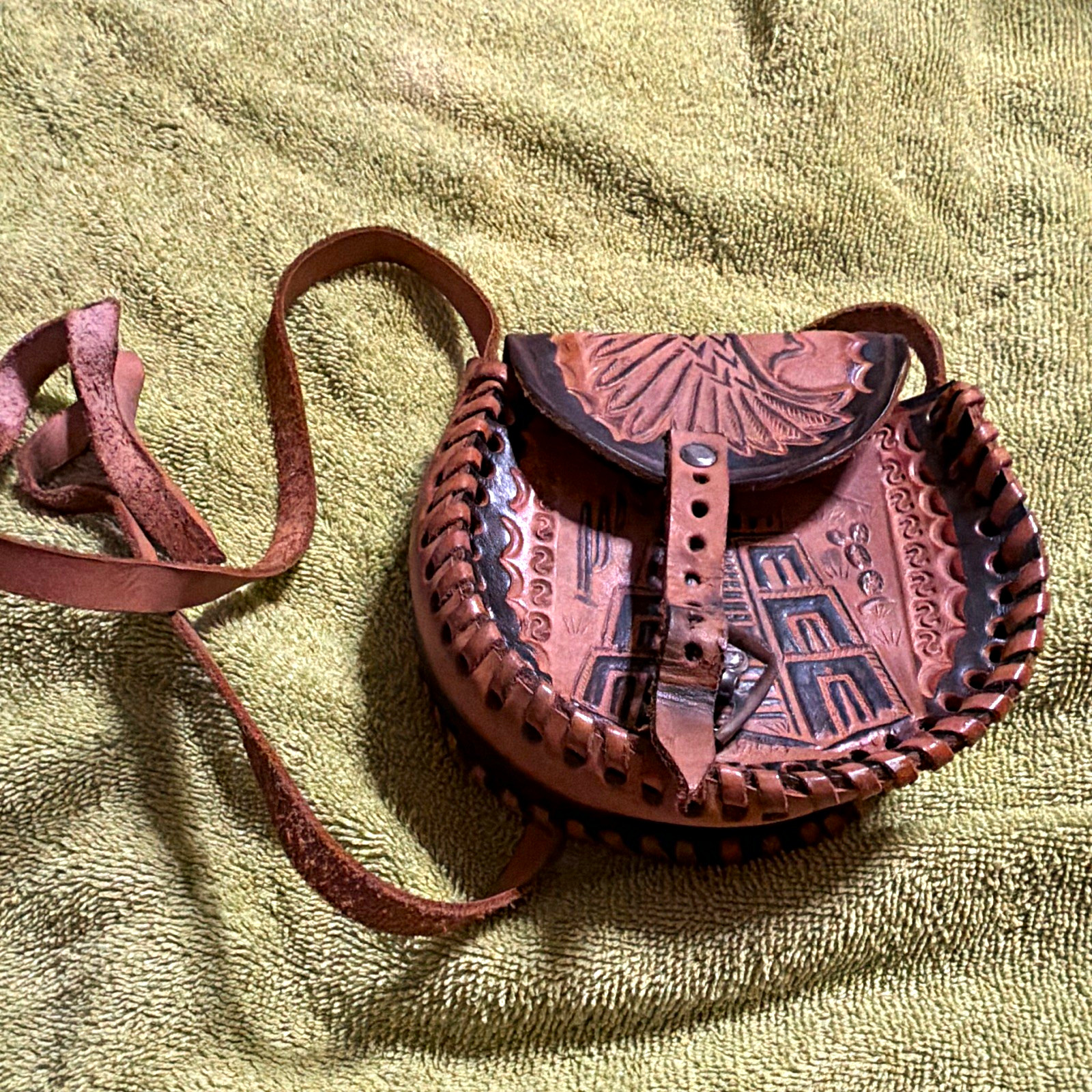 Vintage Mexican Hand Tooled Leather Crossbody Bag Saddle Pouch Boho Western