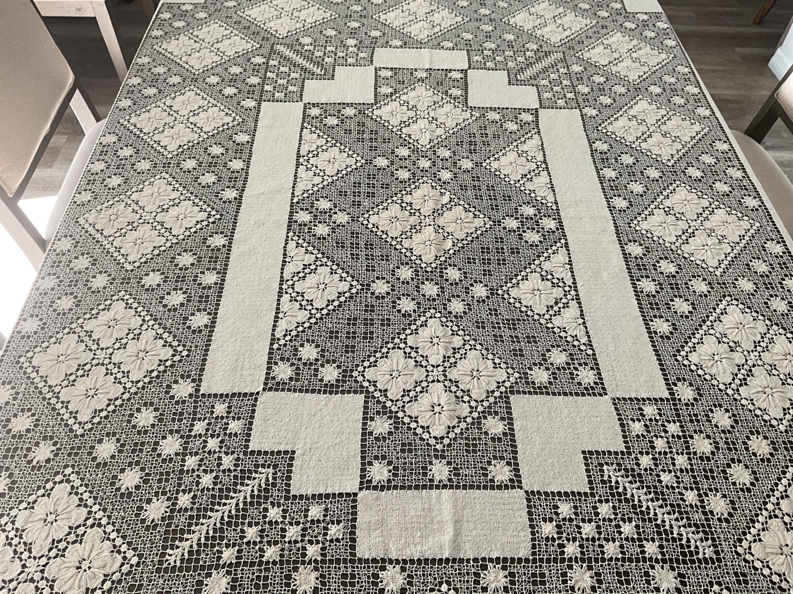 HANDMADE LACE TABLECLOTH Vintage Rectangular 74” x 56” Off White Knotted Crochet