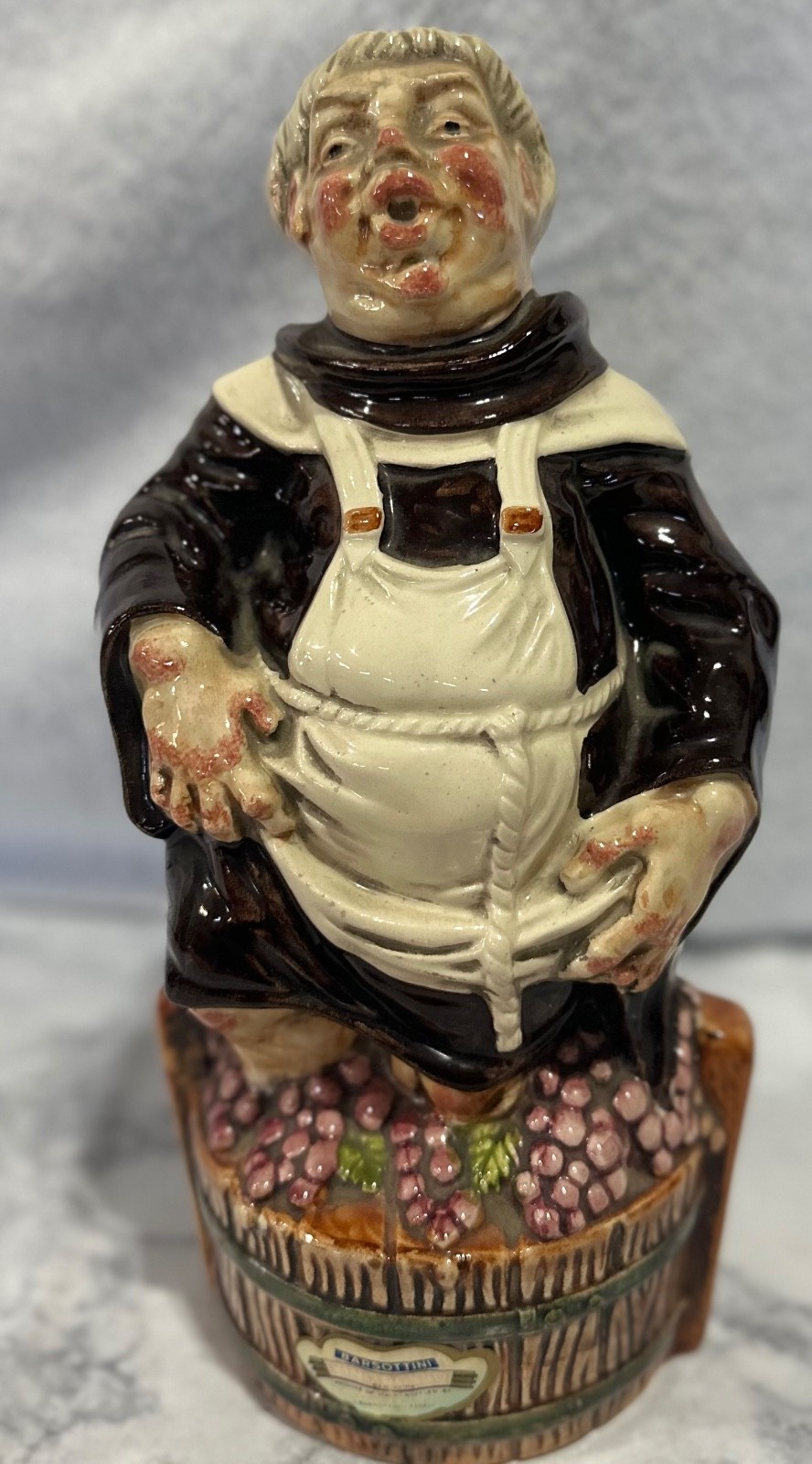 Vintage Barsottini Vino Rosso Decanter Friar Monk Smashing Grapes Banfi 1969 Vintage Barsottini Vino Rosso Decanter Friar Monk Smashing Grapes Banfi 1969