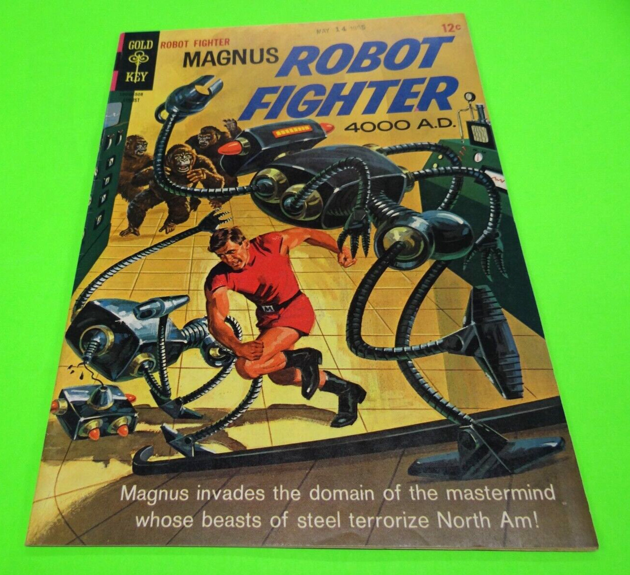 Magnus Robot Fighter #11 VF- 7.5 Upper Grade 1965 Gold Key Silver Age Sci-Fi