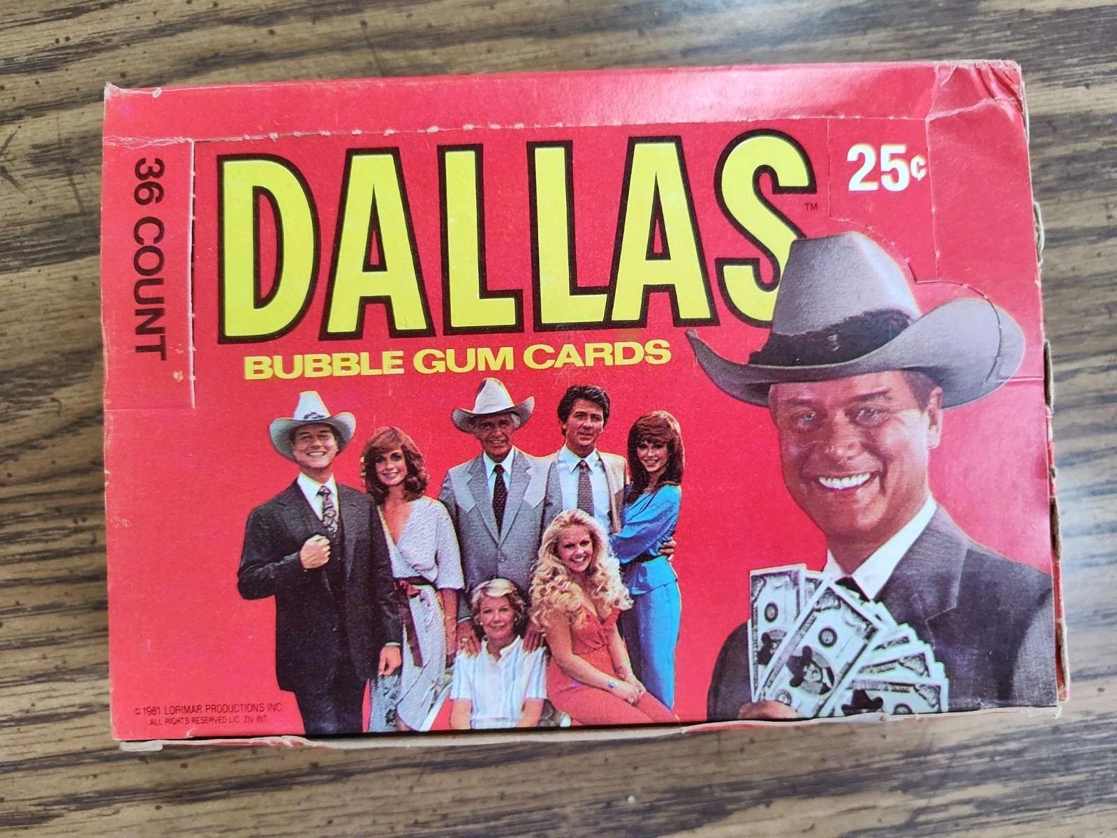 1981 Donruss DALLAS TV Show WAX BOX Complete 36 Packs JR, BOBBY EWING & OTHERS 1981 Donruss DALLAS TV Show WAX BOX Complete 36 Packs JR, BOBBY EWING & OTHERS