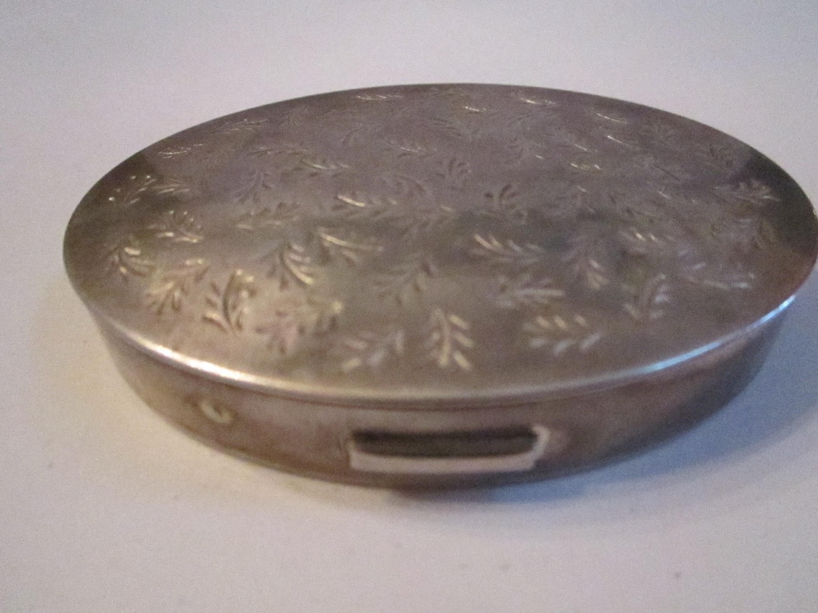 1947 MARY DUNHILL STERLING SILVER COMPACT 60g SIGNED AMERICAN RED CROSS -OFC-3