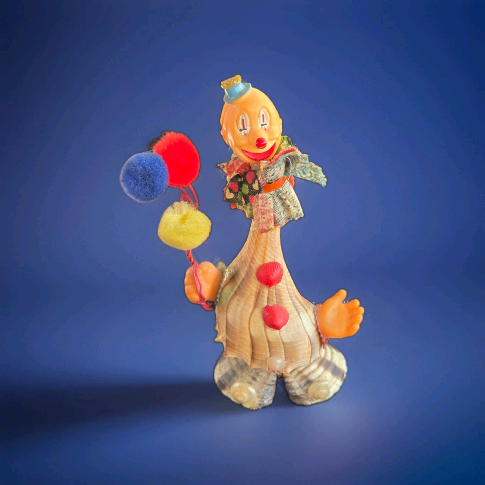 Vintage Sea Shell Art Clown Figurine Circus Balloons Pom Poms Kitschy MCM Craft