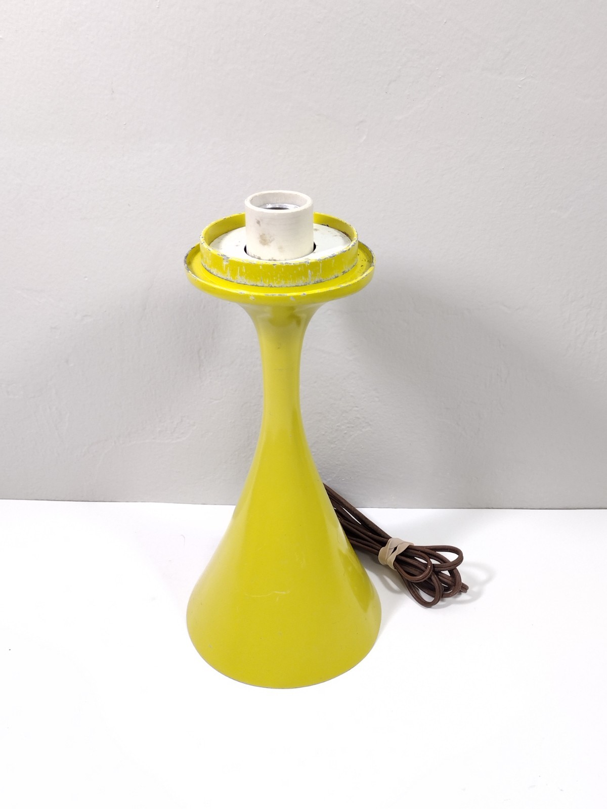 Vintage Laurel Lamp Yellow Mushroom Table Lamp Base, No Shade, MCM Vintage Laurel Lamp Yellow Mushroom Table Lamp Base, No Shade, MCM