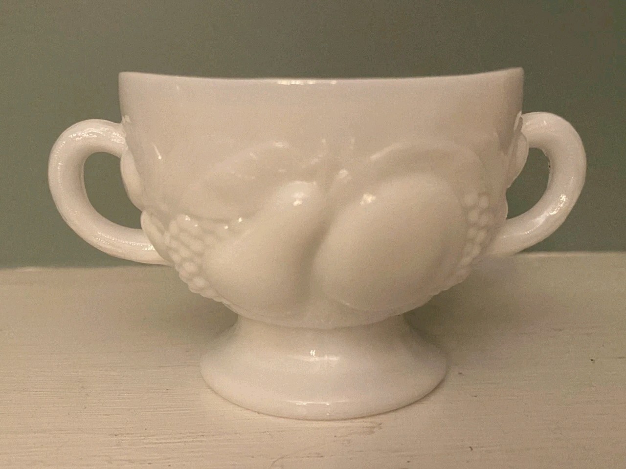 Vintage Westmoreland Raised Fruit Design White Milk Glass Sugar Bowl