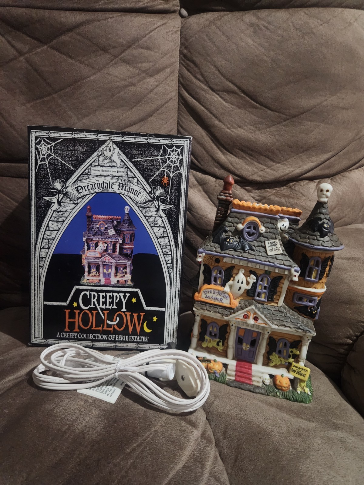 Vintage Creepy Hollow Drearydale Manor Halloween House Light Sounds 9in Year2000 Vintage Creepy Hollow Drearydale Manor Halloween House Light Sounds 9in Year2000