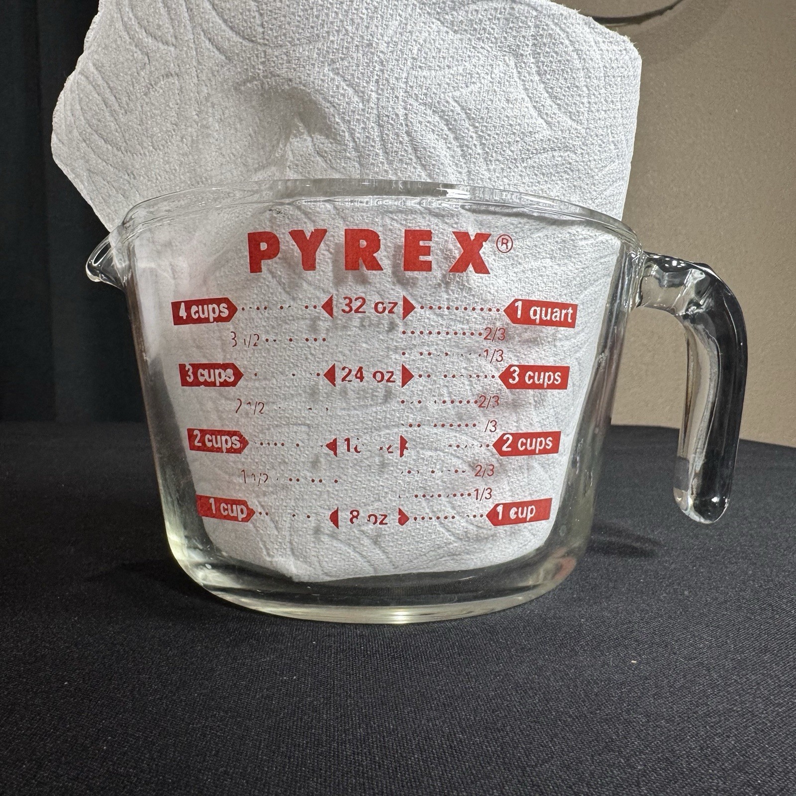 Vintage PYREX Glass Liquid 1 Quart 4 Cup Measuring Red Capital Lettering