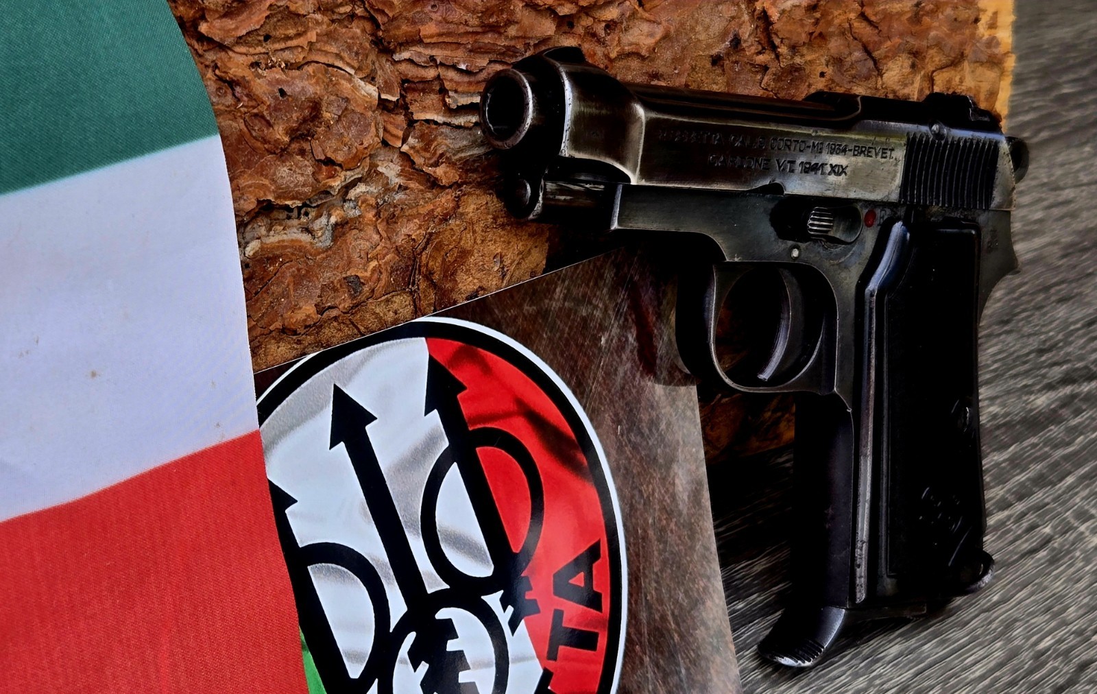 4x6 Photograph Featuring Beretta M1934 Glossy Photo .