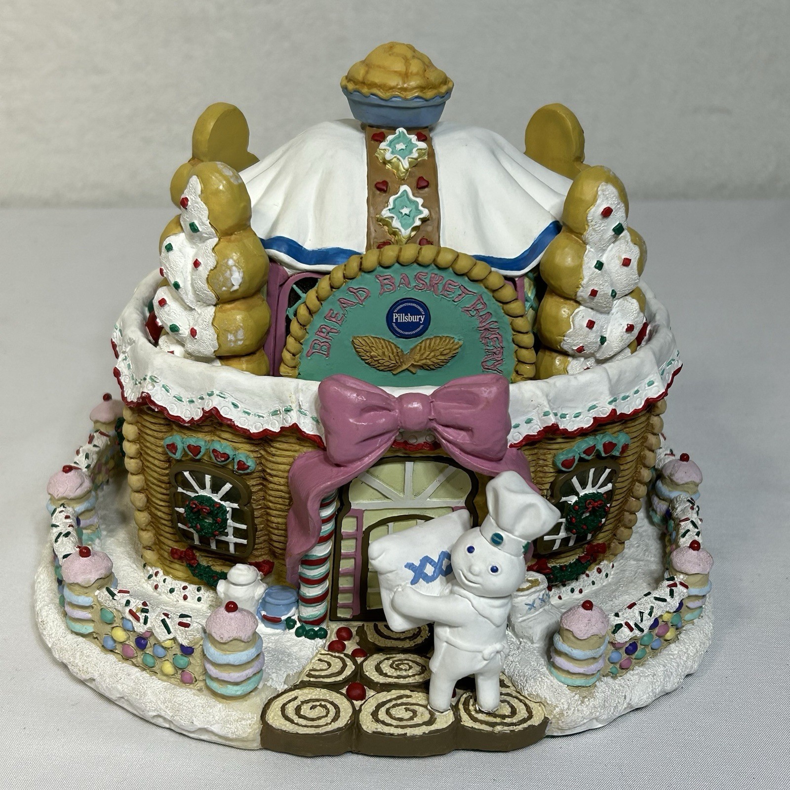 Danbury Mint 1999 Lighted Bread Basket Bakery Pillsbury Doughboy Village House Danbury Mint 1999 Lighted Bread Basket Bakery Pillsbury Doughboy Village House