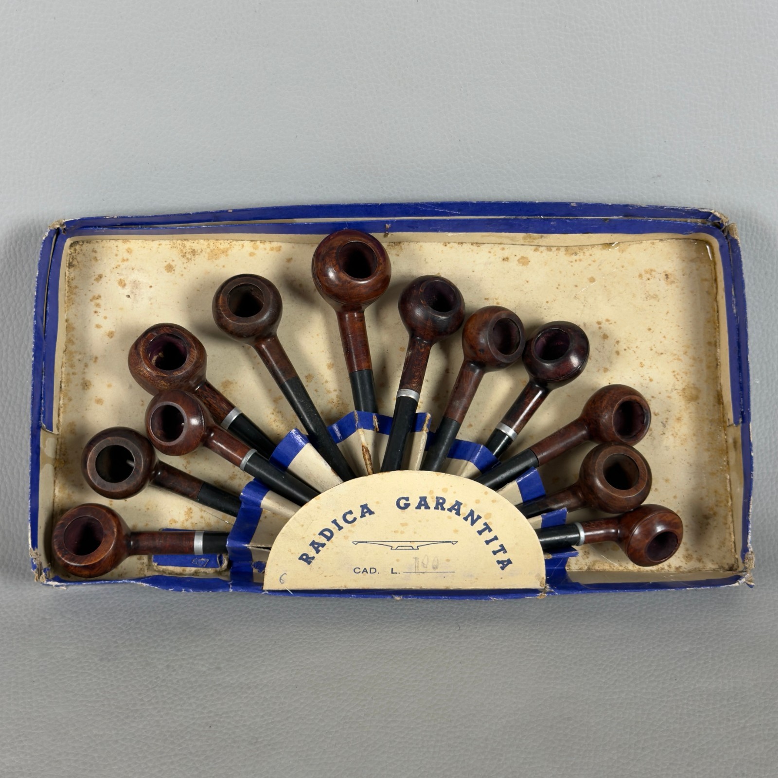 Guaranteed Root Pipe Set Bijou Pet Display Original Vintage XX Century
