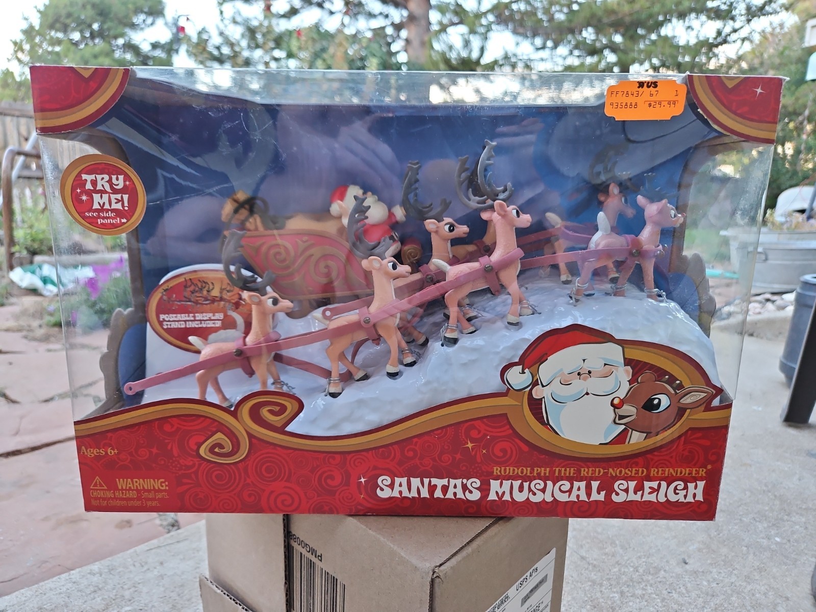 Rudolph the Red-Nosed Reindeer Forever Fun Santa\'s Musical Sleigh Figure Set New