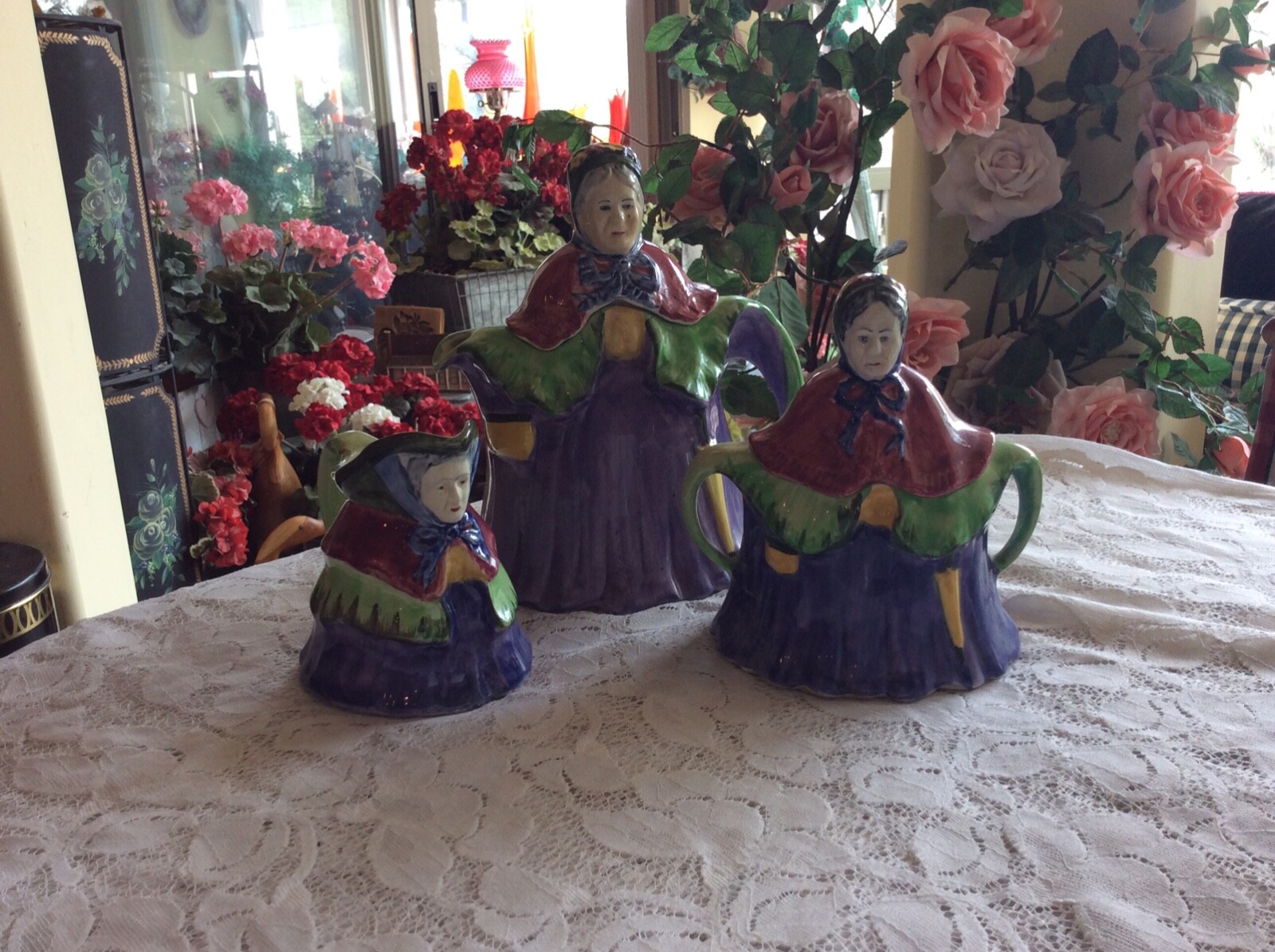 Vtg  Little Old Lady 3 Pc. Tea Set Made In England  Teapot Sugar & Creamer 1938