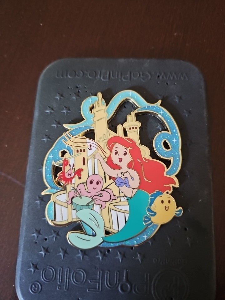 PALM Disney Princess Castle Cuties Jumbo pin - Ariel - The Little Mermaid 750