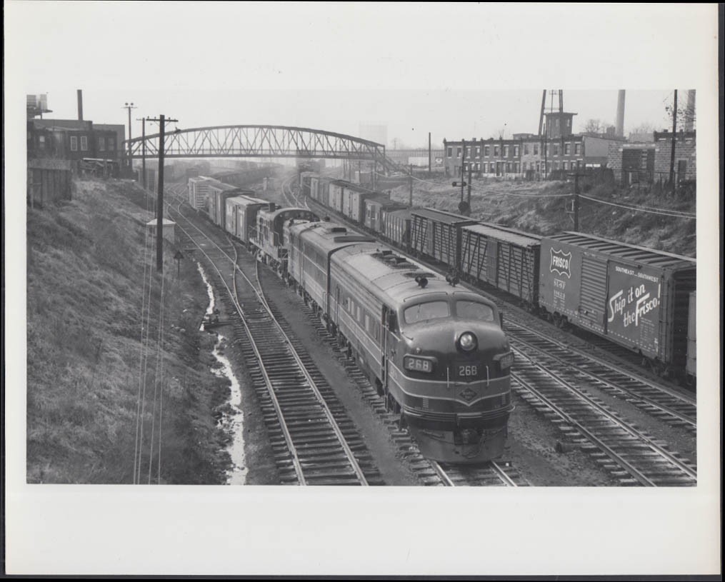 Reading RR EMD F7A diesel locomotive #268 A-B + another & freights photo