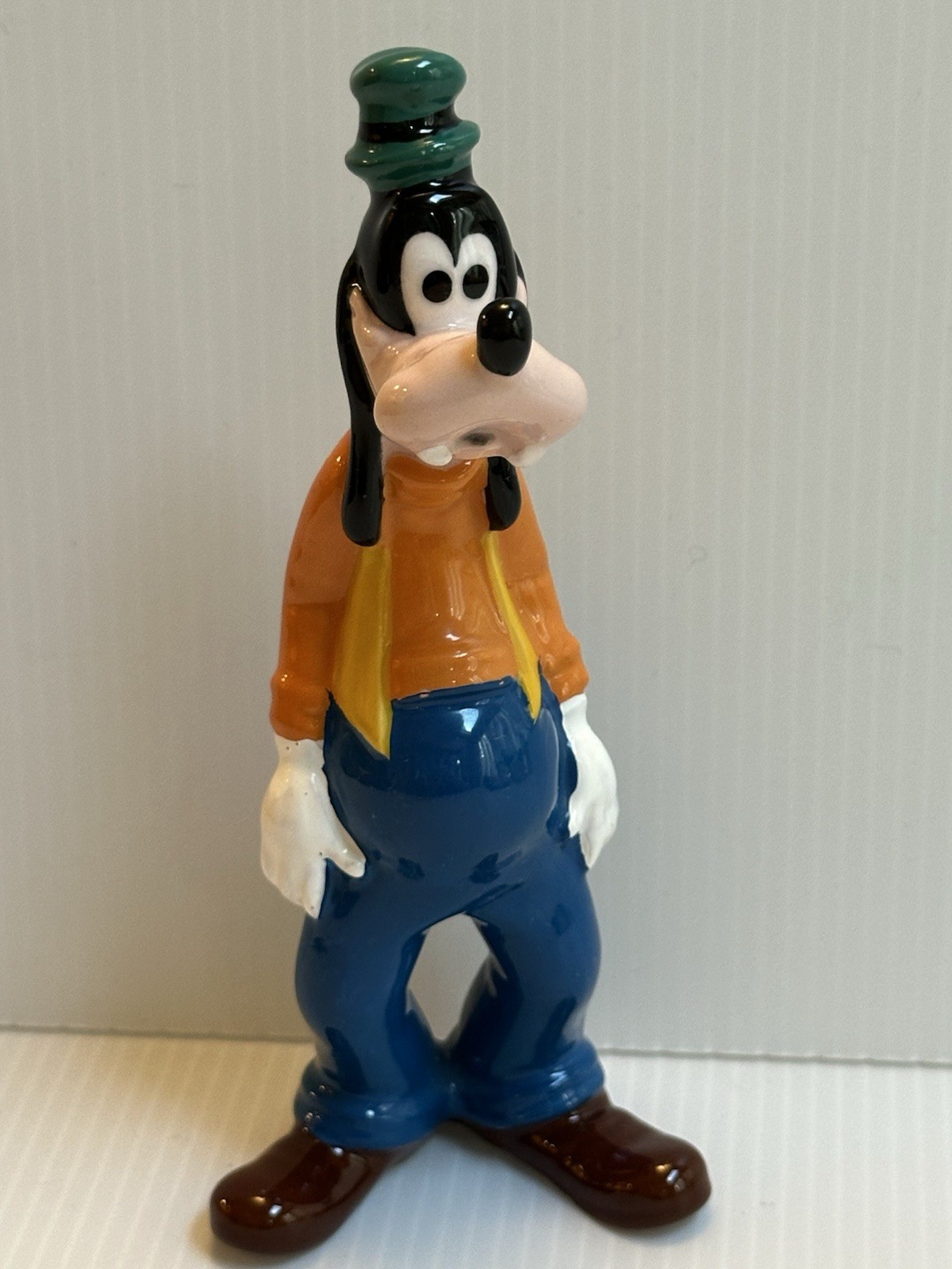VTG 1960’S WALT DISNEY CERAMIC 6” GOOFY FIGURINE MADE IN JAPAN