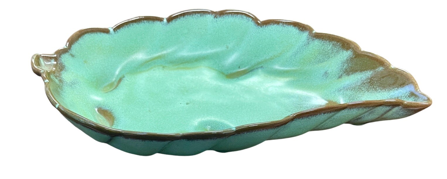 Frankoma Pottery Leaf Plate Dish 9\