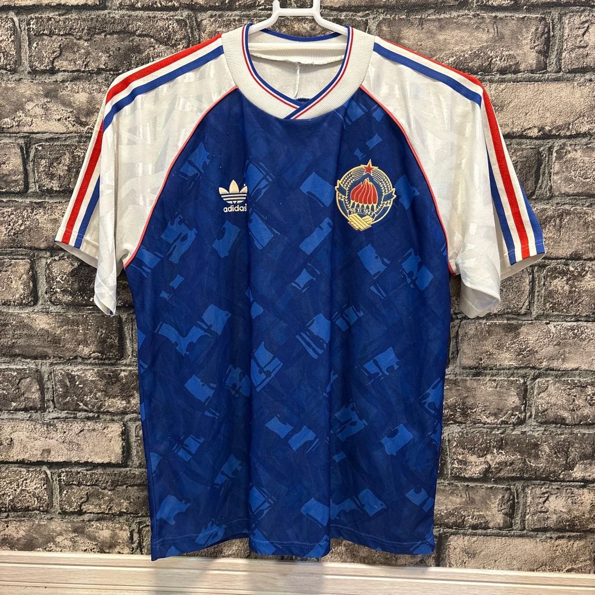adidas EURO 92 Yugoslavia National Team Vintage Jersey Shadow Stripe From Japan adidas EURO 92 Yugoslavia National Team Vintage Jersey Shadow Stripe From Japan