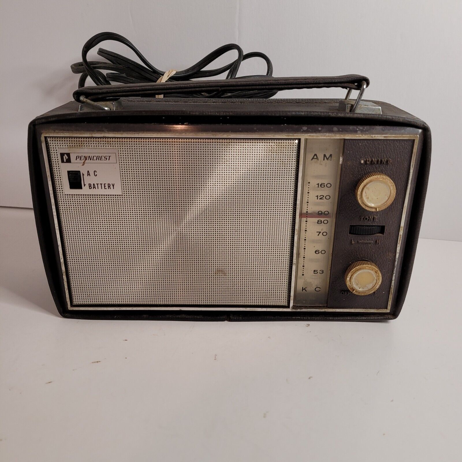 Vintage Penncrest AM Radio Model 1642 JC Penney AC/ DC Transistor Radio 1965 