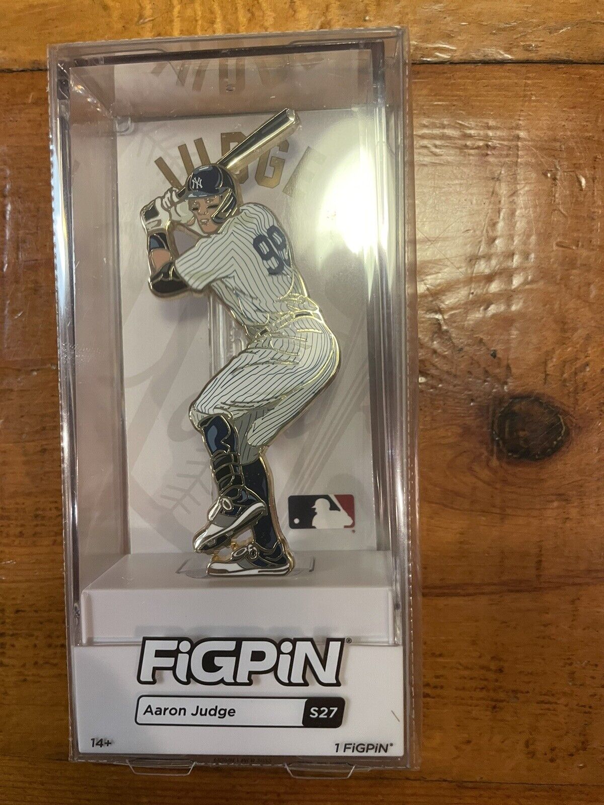 FiGPiN New York Yankees Aaron Judge S27 Gold CHASE LE 500 Brand new/unopened