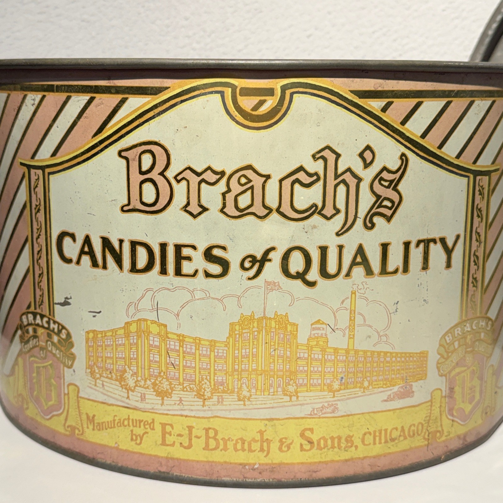 Antique EJ Brach & Sons Lg Round Gold Candy Tin w/Litho of Chicago 1920 Factory