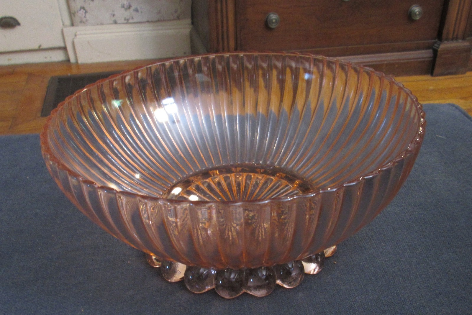 Anchor Hocking Pink Depression Glass Bowl Petticoat Ribbed Bubble Base 4¼\ Anchor Hocking Pink Depression Glass Bowl Petticoat Ribbed Bubble Base 4¼\