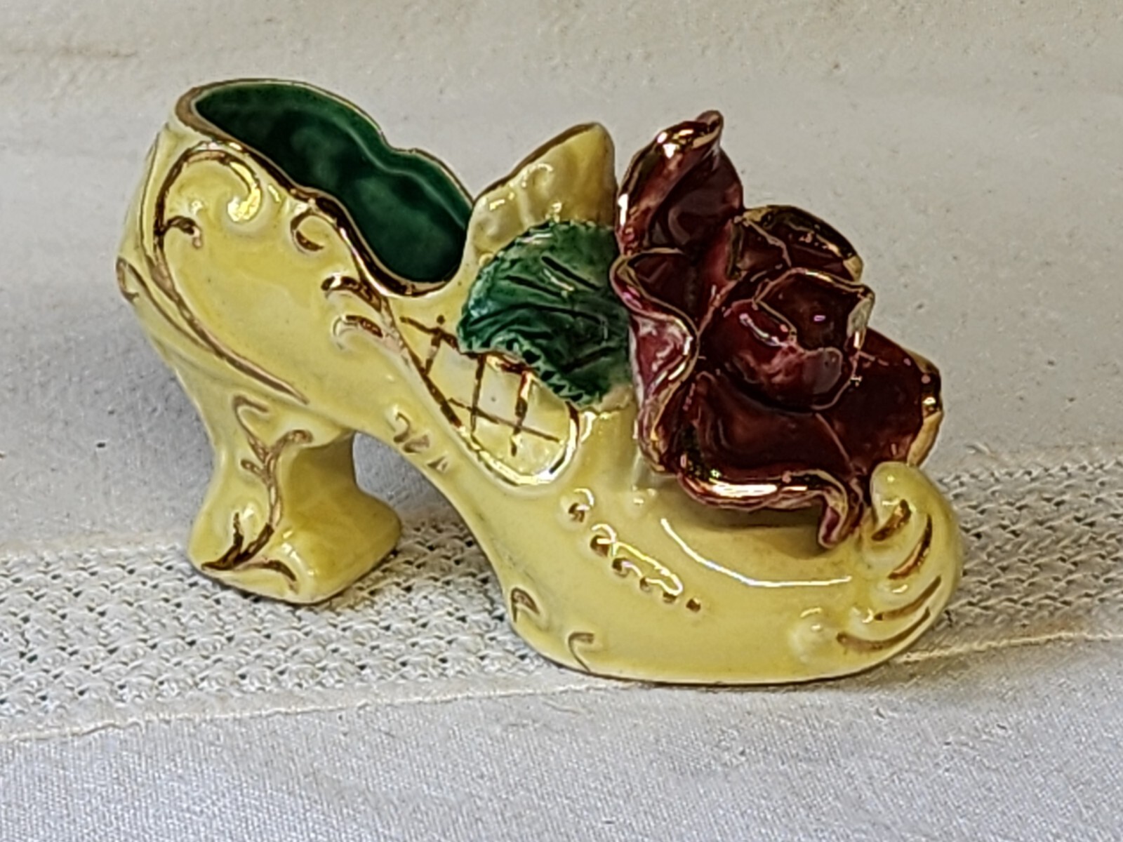 Vintage ROZART Yellow Green Porcelain Shoe Vase Gold Trim HandPainted 4.5\