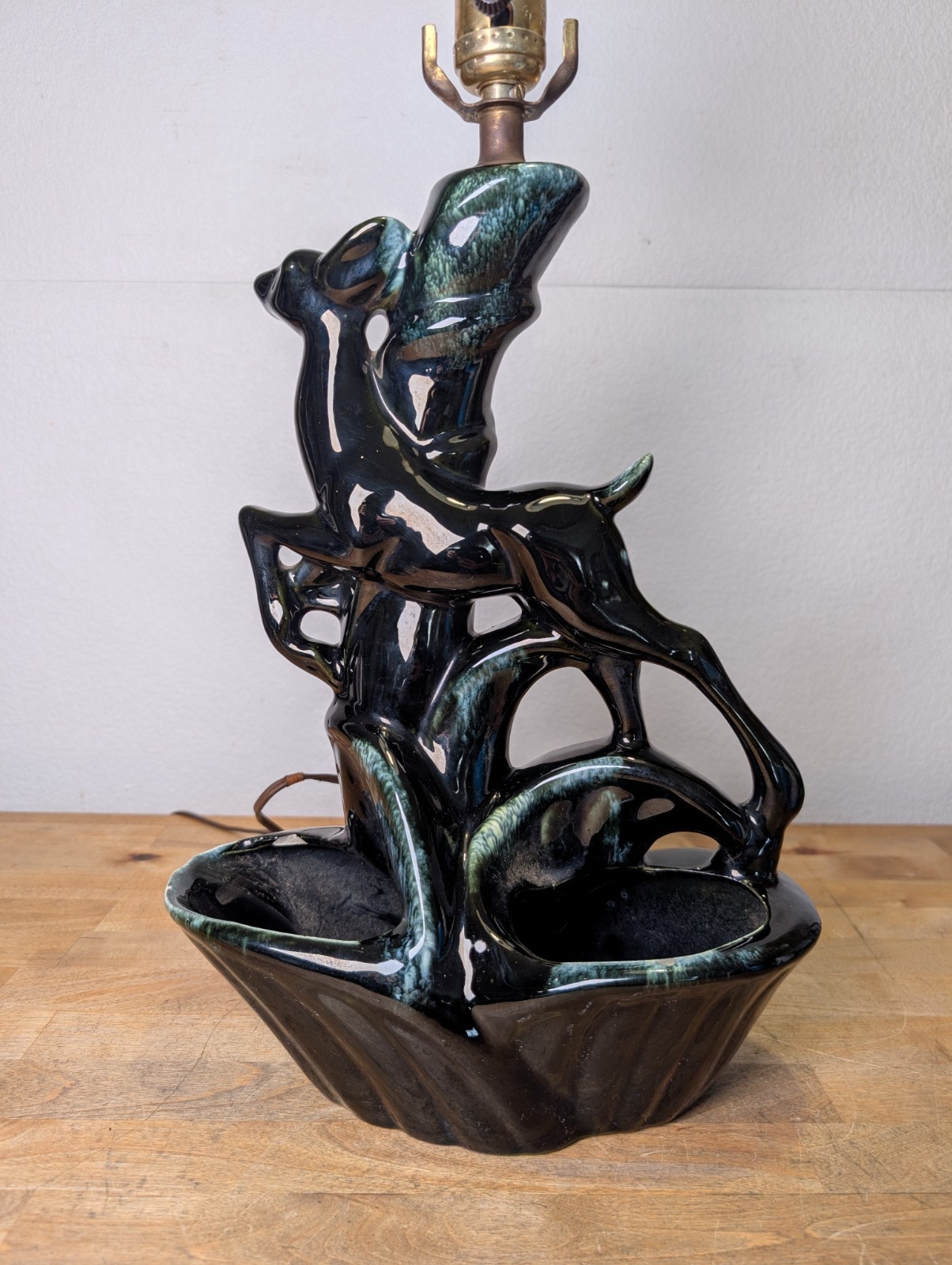 Vintage 50s MCM Green Drip Glazed Ceramic Deer Table Lamp 17\ Vintage 50s MCM Green Drip Glazed Ceramic Deer Table Lamp 17\