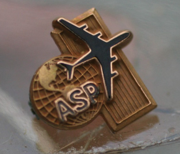 Vintage L.G. Balfour ASP Airplane Globe Lapel Pin 1/10 10K GF in Original Box