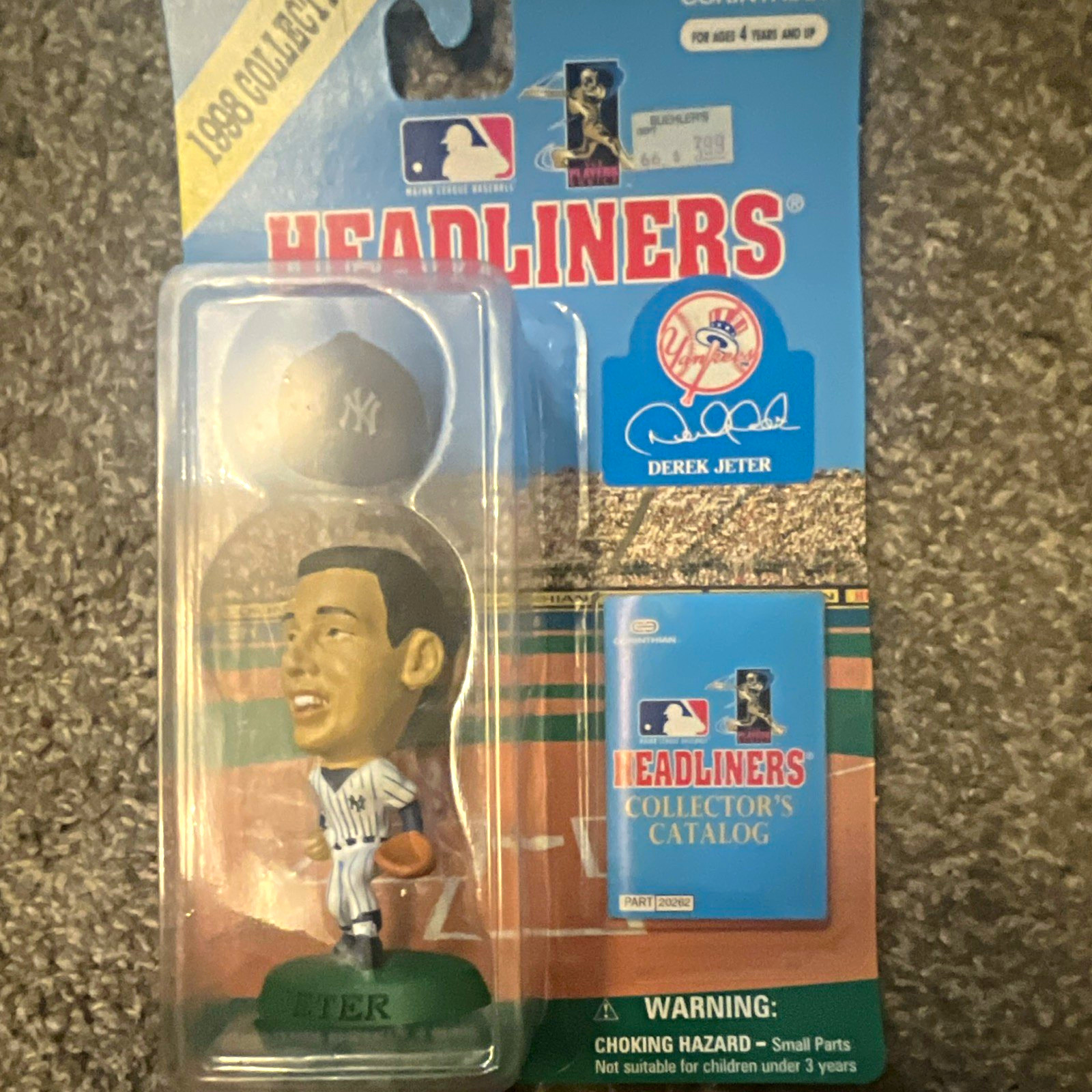Corinthian Headliners MLB Derek Jeter Figure 1998 Collection #20062 w/ Catalog