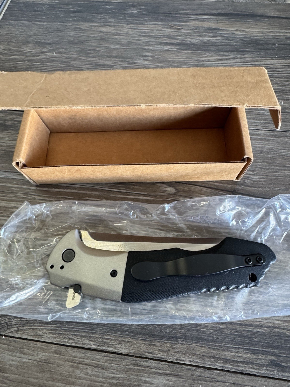 CRKT 8900 Eraser Mah Folding Knife AUS-8 G-10