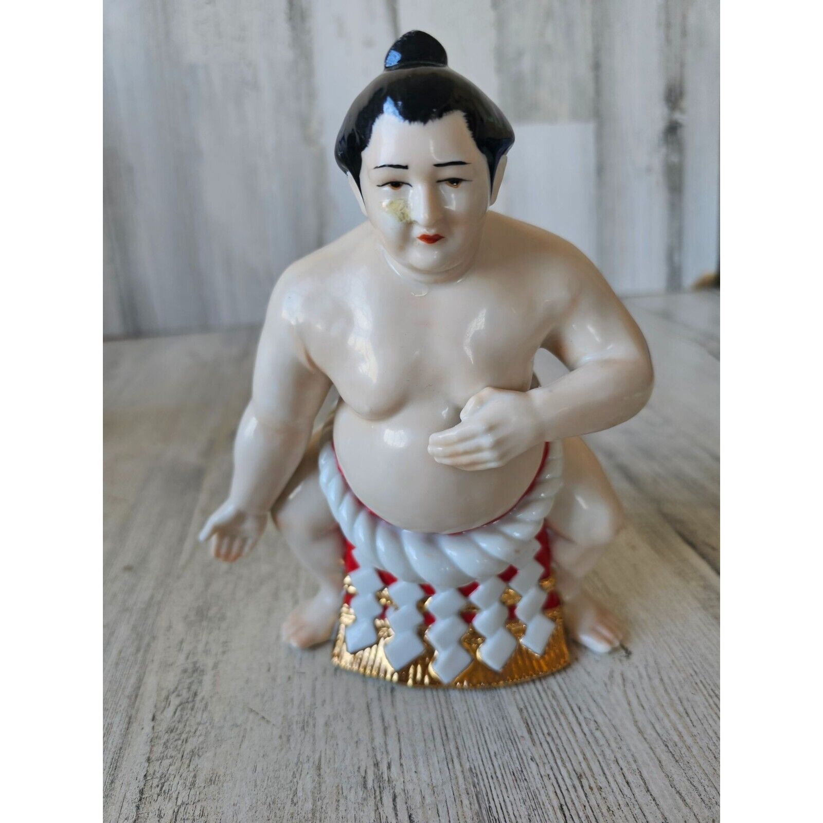 Tkn Sumo wrestler Japanese statue figurine vintage