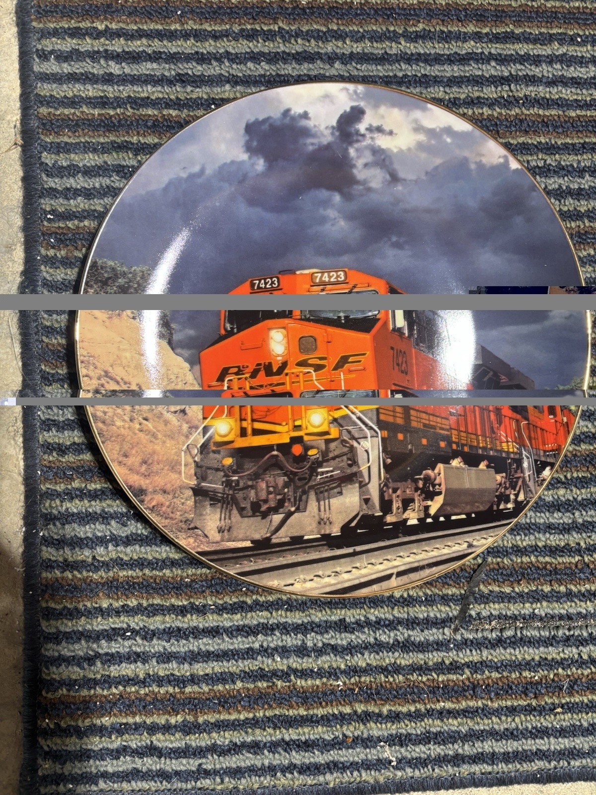 2011 BNSF Safety Plate. With Stand and Original Box Excellent Condition Rare