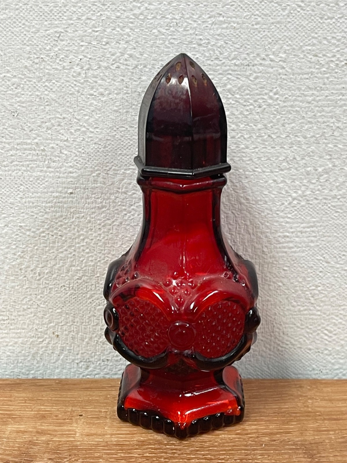 Avon Vintage Cape Cod Collection Ruby Red Glass Salt Shaker