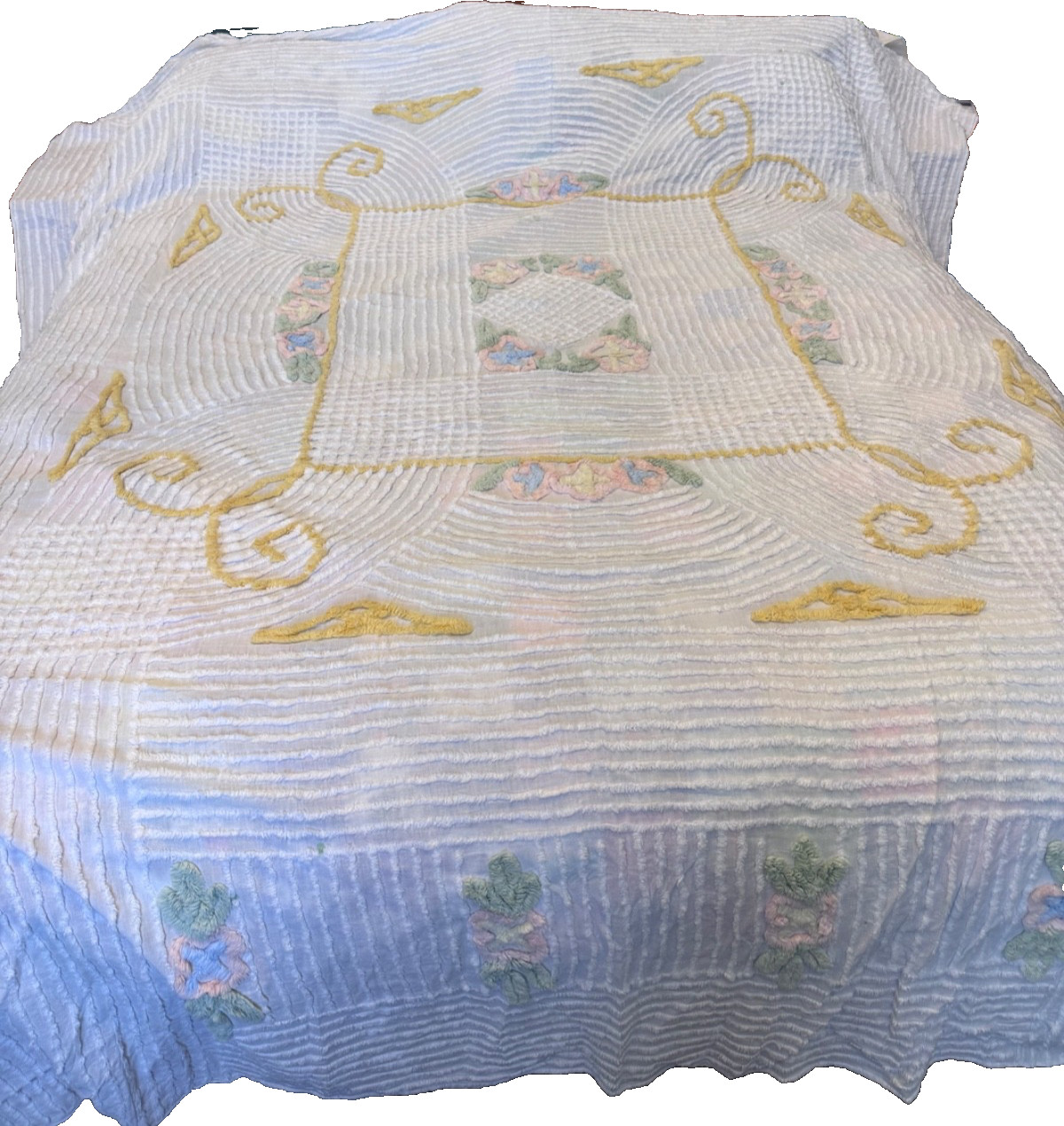 Queen Chenille Vintage Yellow Pink flower  Bedspread Coverlet Blanket